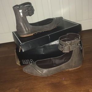 MIA gray pointed flats with buckles on the ankles